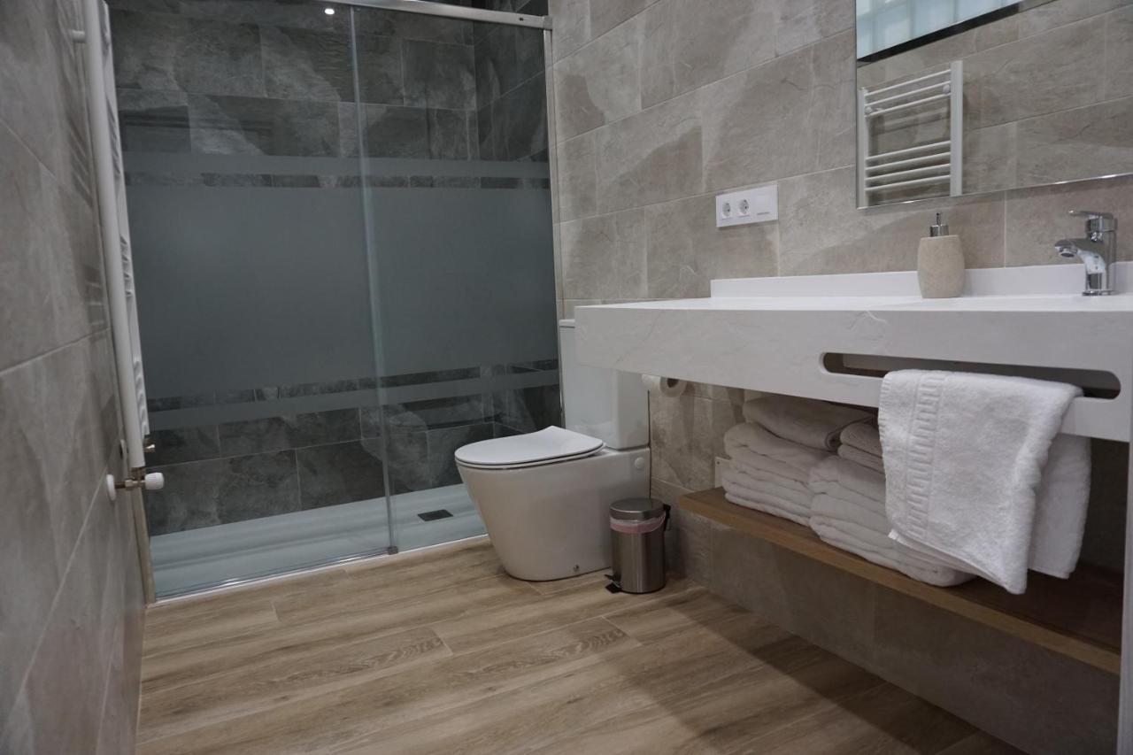 Apartamentos La Playina ยาเนส ภายนอก รูปภาพ