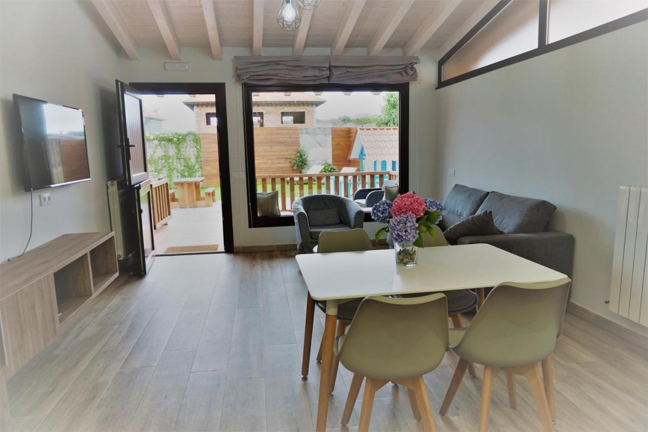 Apartamentos La Playina ยาเนส ภายนอก รูปภาพ