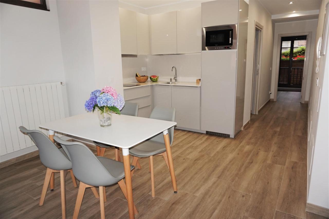 Apartamentos La Playina ยาเนส ภายนอก รูปภาพ
