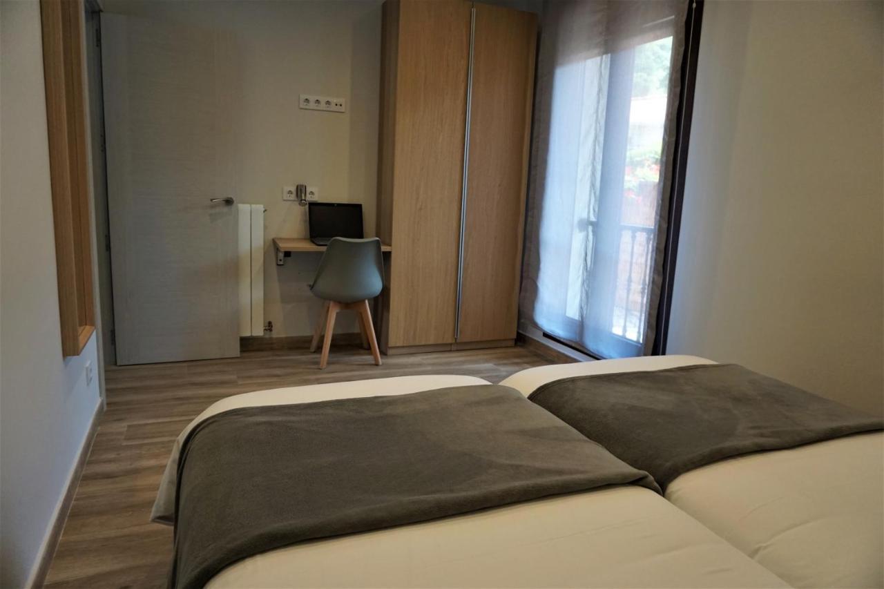 Apartamentos La Playina ยาเนส ภายนอก รูปภาพ