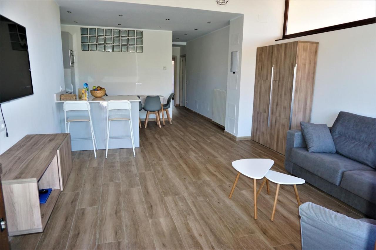 Apartamentos La Playina ยาเนส ภายนอก รูปภาพ